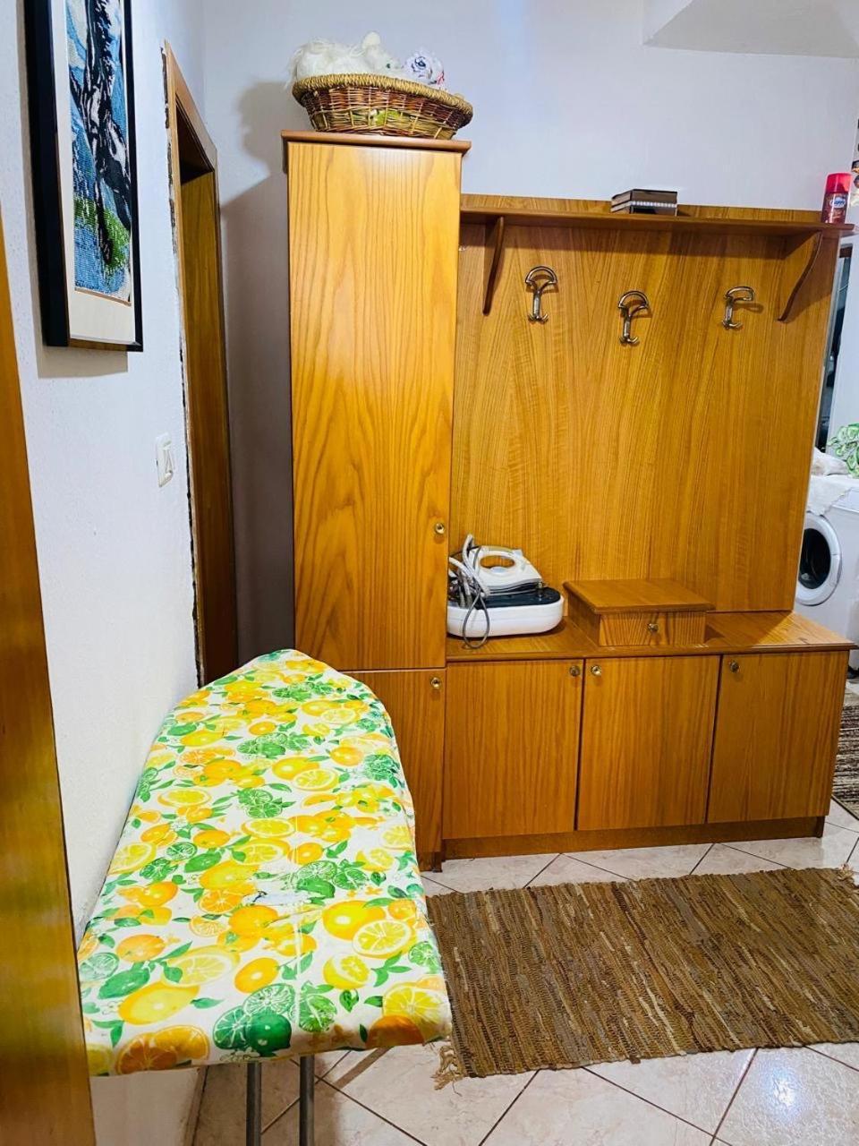 Hida Guest House ジロカストラ エクステリア 写真