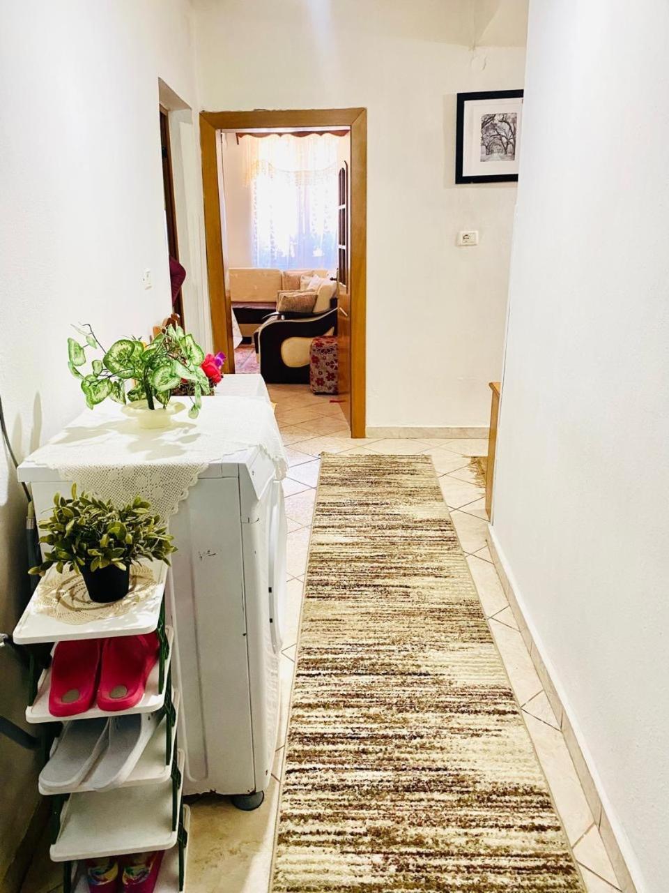 Hida Guest House ジロカストラ エクステリア 写真